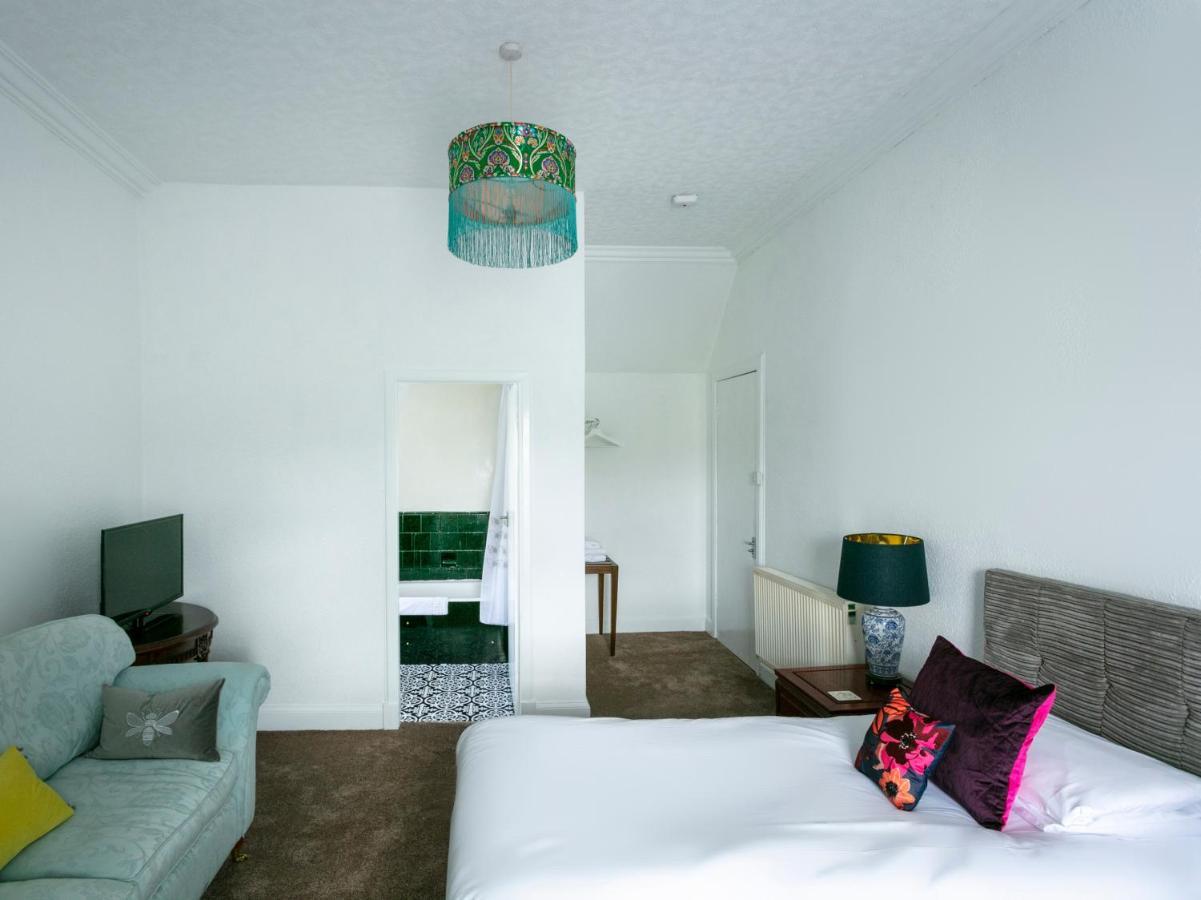 Oyo Lochinvar Hotel Glasgow Eksteriør billede
