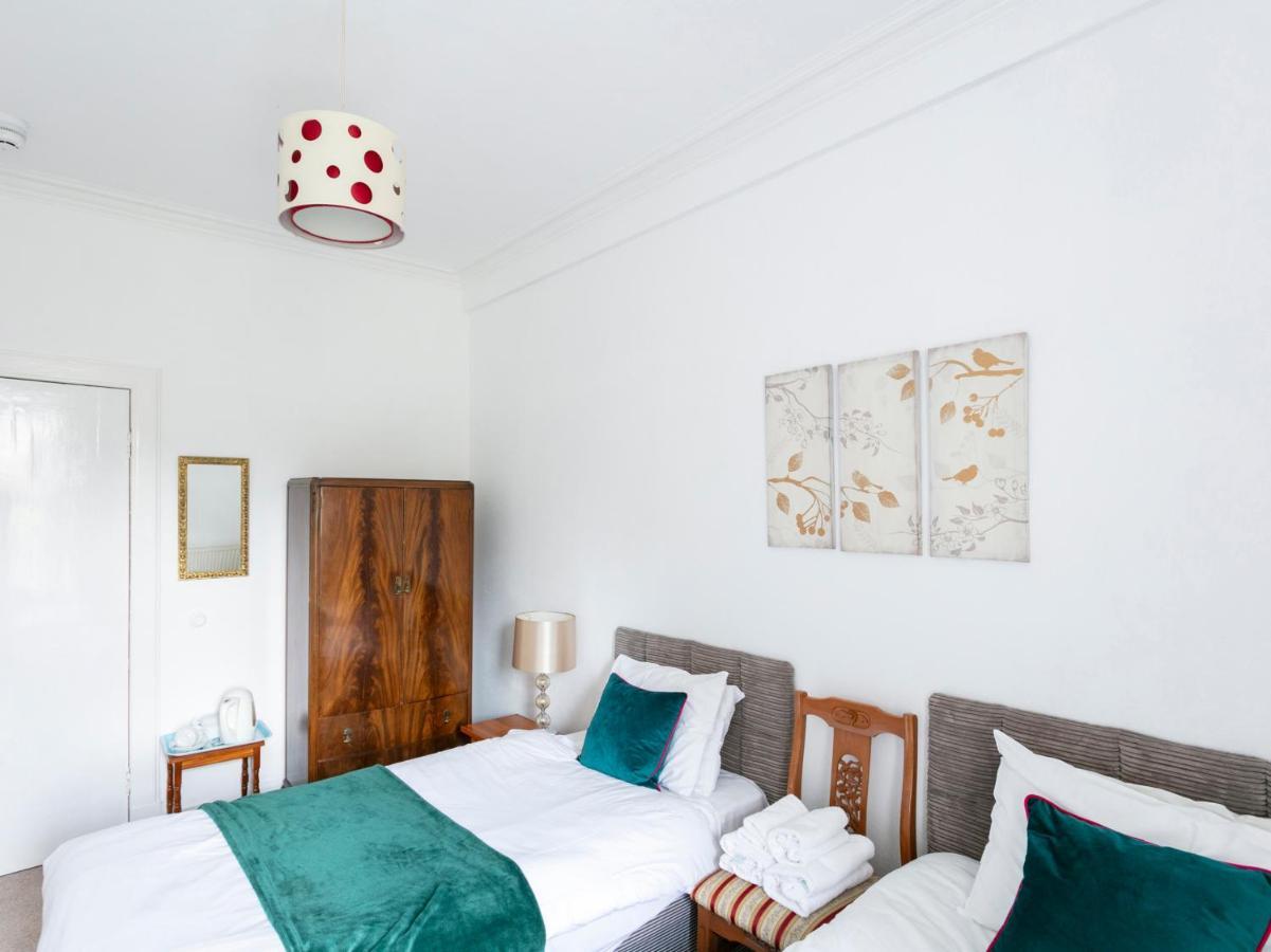 Oyo Lochinvar Hotel Glasgow Eksteriør billede
