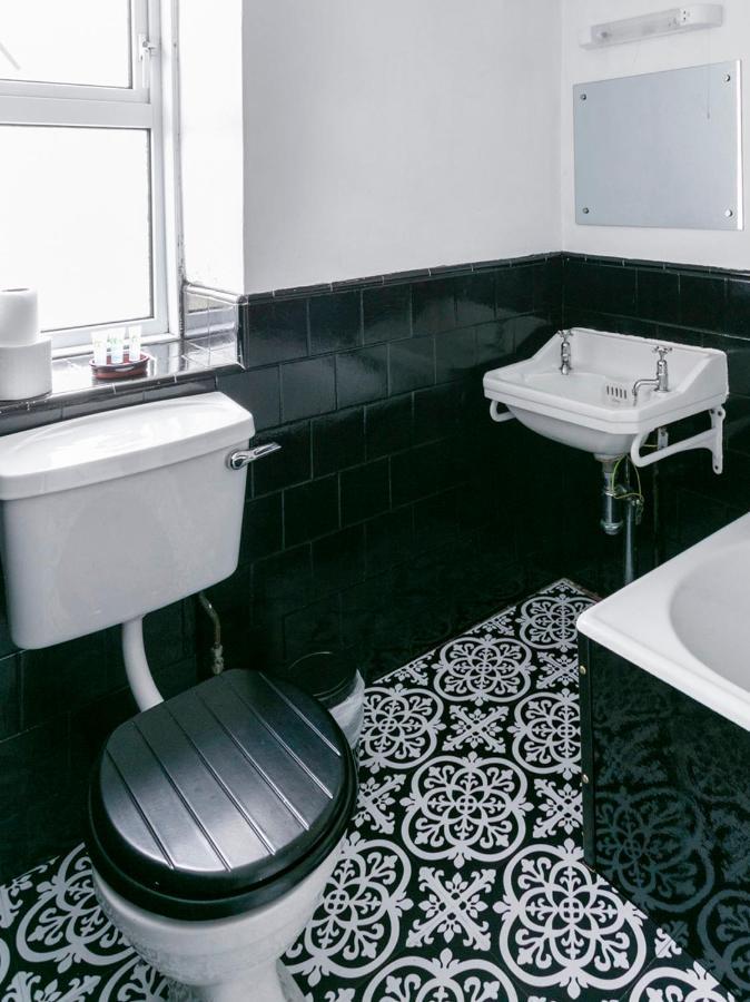 Oyo Lochinvar Hotel Glasgow Eksteriør billede